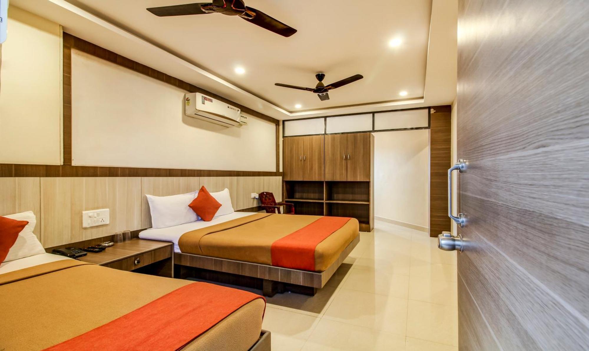 Hotel Neem Tree Hyderabad Airport Shamshabad Exteriör bild