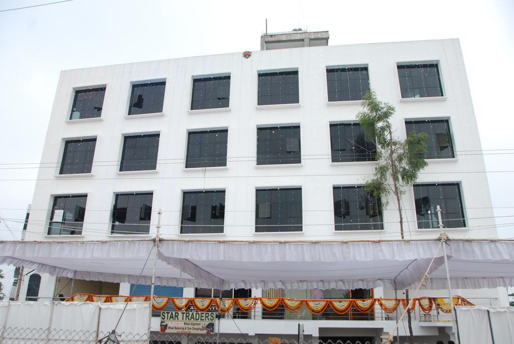 Hotel Neem Tree Hyderabad Airport Shamshabad Exteriör bild