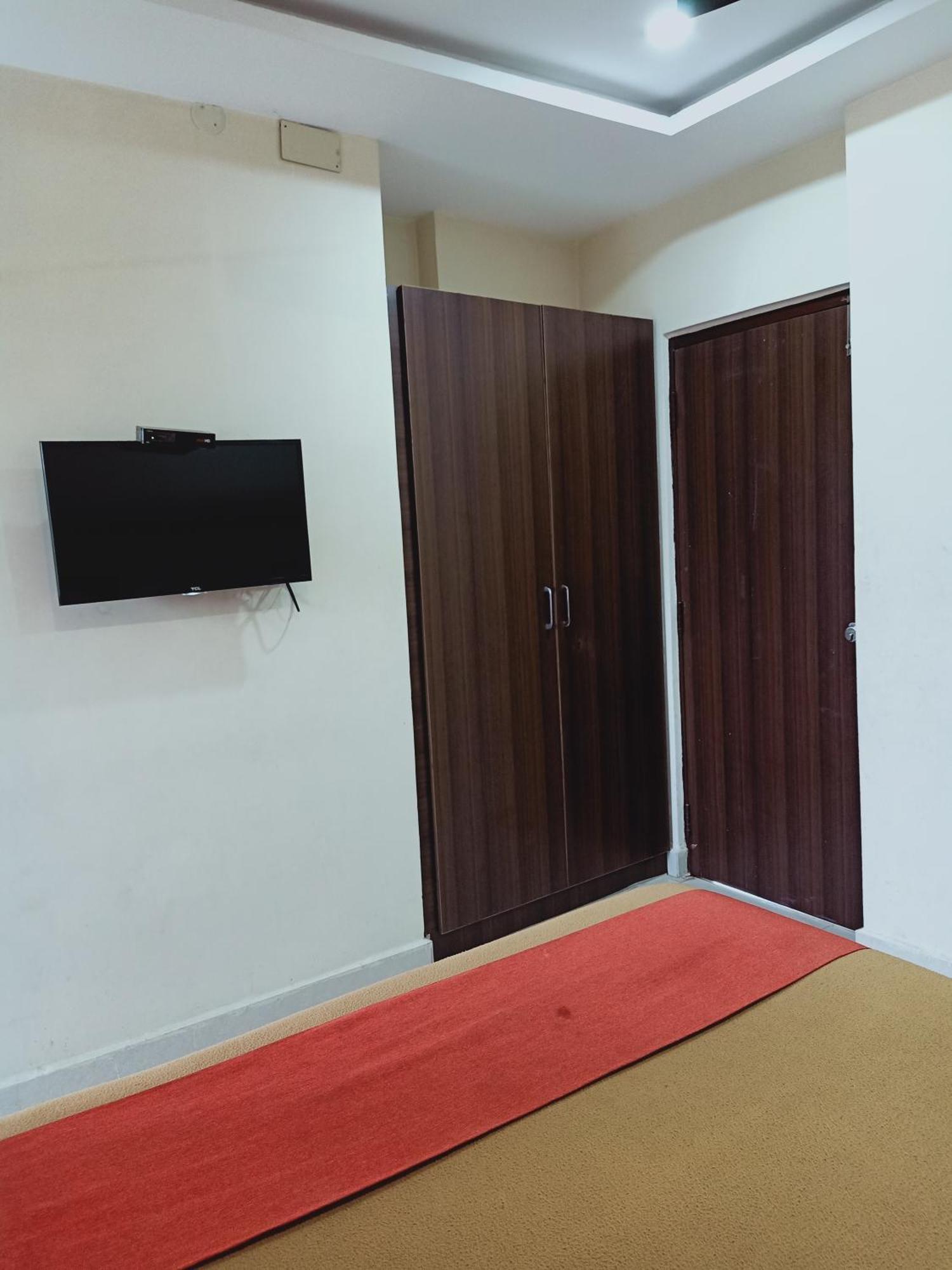 Hotel Neem Tree Hyderabad Airport Shamshabad Exteriör bild