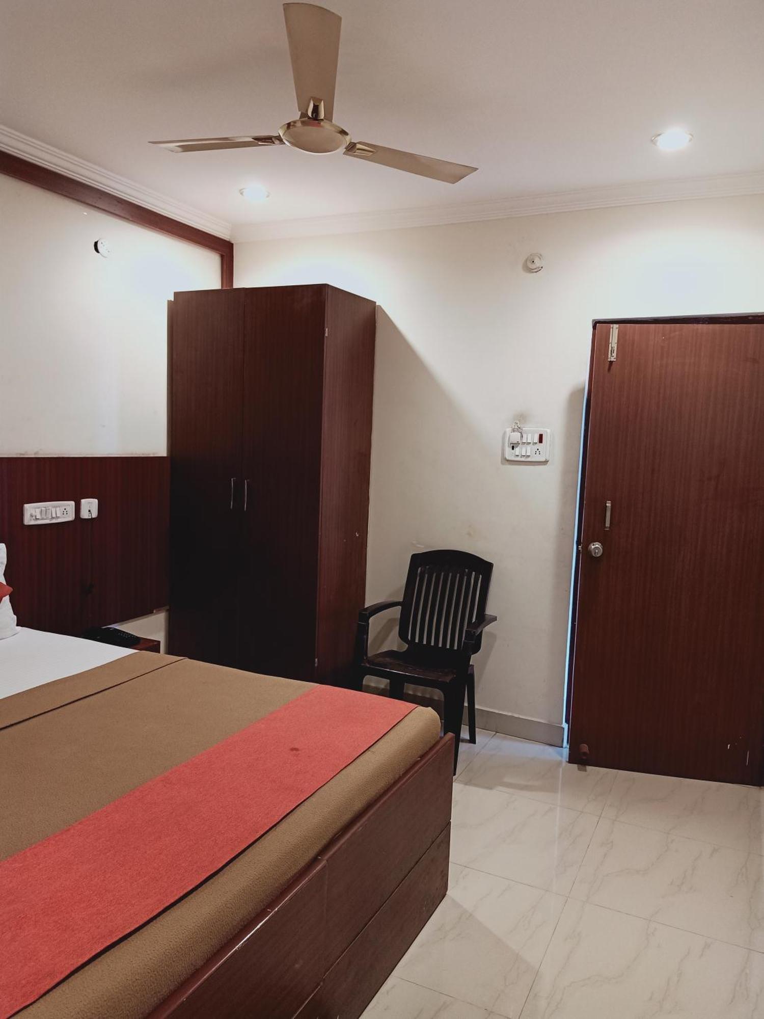 Hotel Neem Tree Hyderabad Airport Shamshabad Exteriör bild