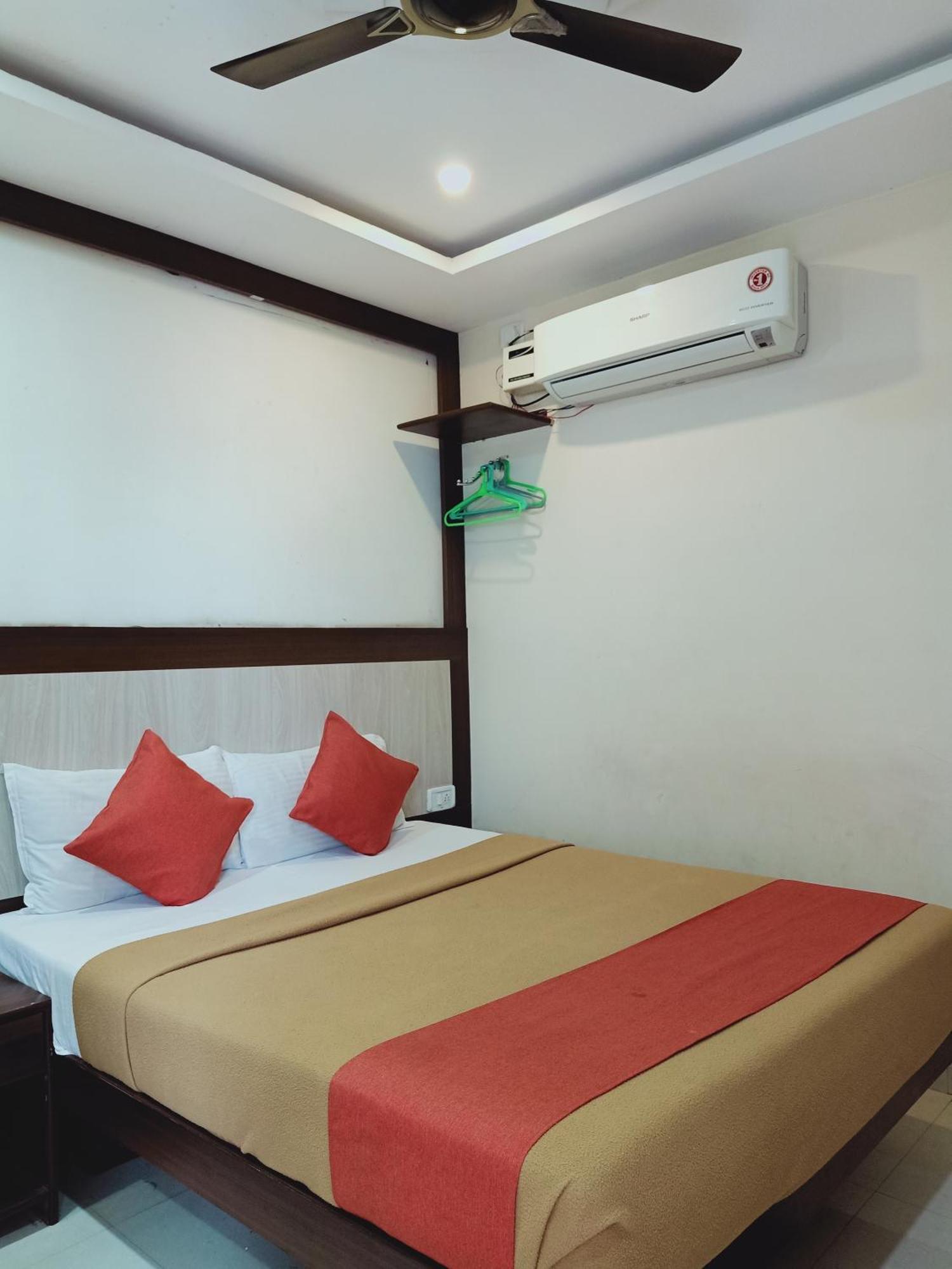 Hotel Neem Tree Hyderabad Airport Shamshabad Exteriör bild